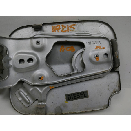 VOLET DE TRAPPE CARBURANT