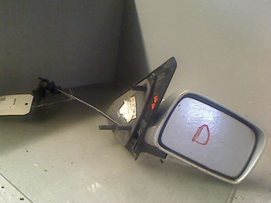 Retroviseur exterieur manuel droit occasion VOLKSWAGEN POLO III Phase 1 - 1.4i 8v 60ch