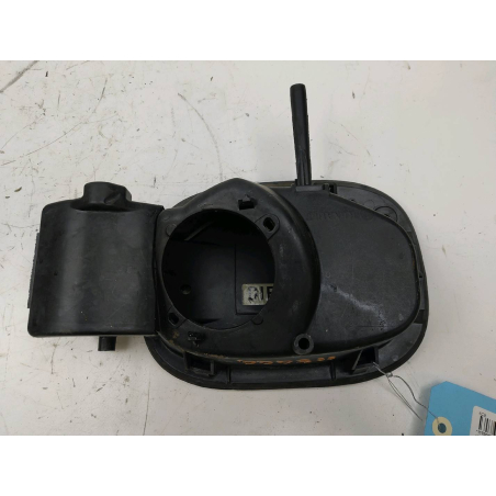 VOLET DE TRAPPE CARBURANT