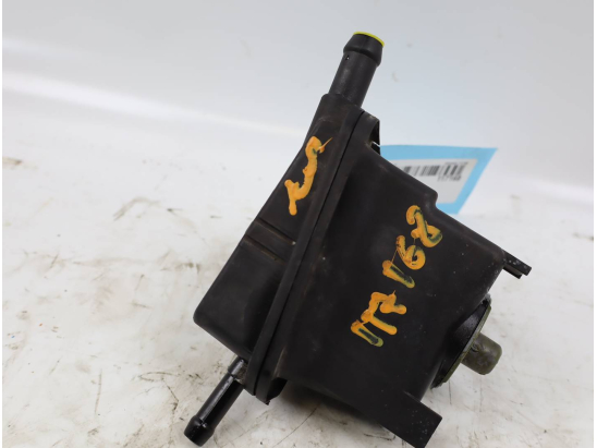 RESERVOIR POMPE DIRECTION