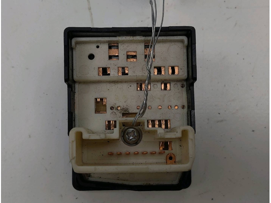 COMMANDE RETROVISSEUR EXT ELECTRIQUE