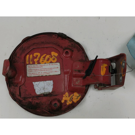 VOLET DE TRAPPE CARBURANT