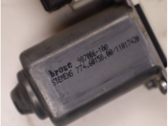 MECANISME+MOTEUR LEVE-GLACE AVG