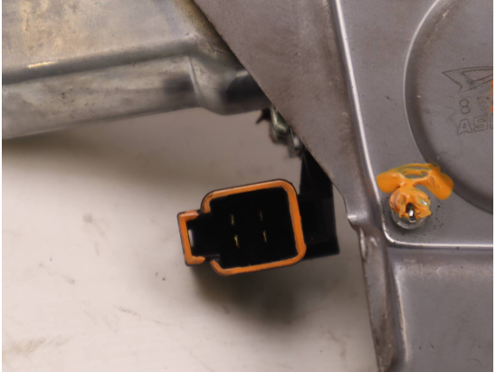 MOTEUR ESSUIE-GLACE AR