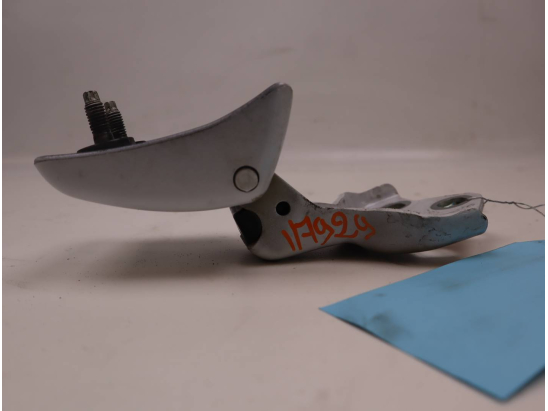 CHARNIERE PORTE AVG INF