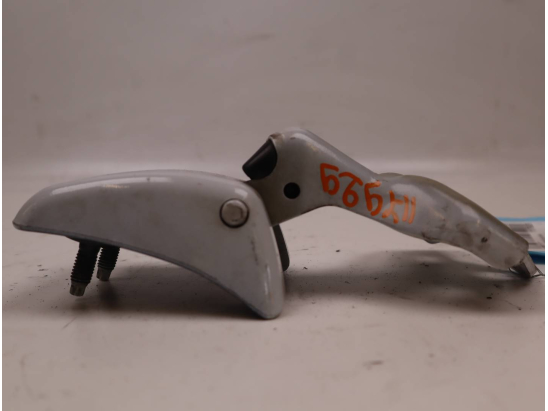 CHARNIERE PORTE AVD INF