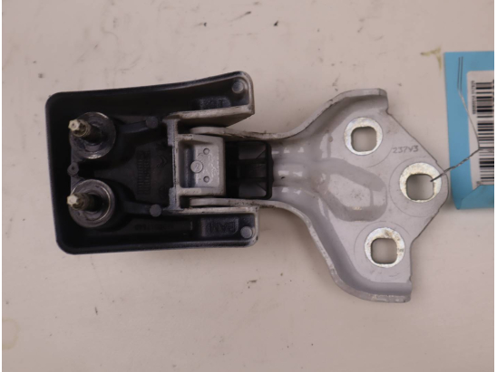 CHARNIERE PORTE AVD INF