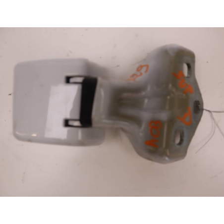 CHARNIERE PORTE AVD SUP