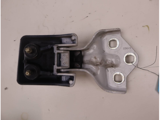 CHARNIERE PORTE AVD SUP