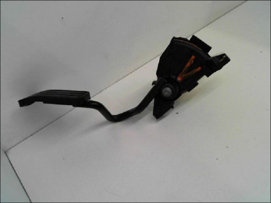 POTENTIOMETRE ACCELERATEUR