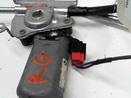 MECANISME+MOTEUR LEVE-GLACE ARG