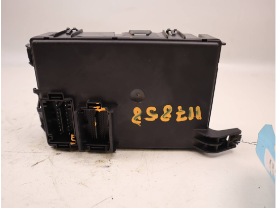 BSI (PLATINE FUSIBLE HABITACLE)