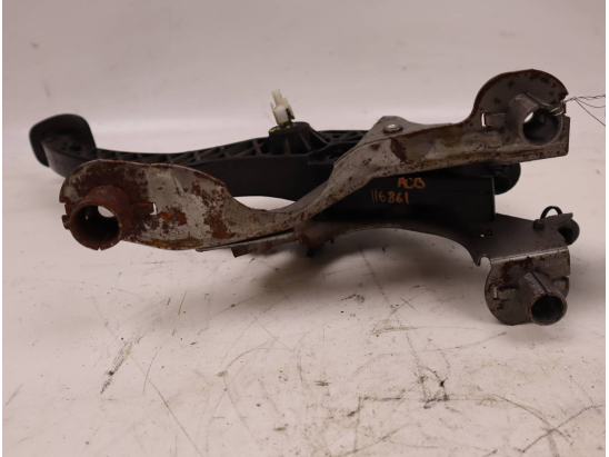 Pedale embrayage occasion RENAULT MEGANE III Phase 2 - 1.5 DCI 90ch