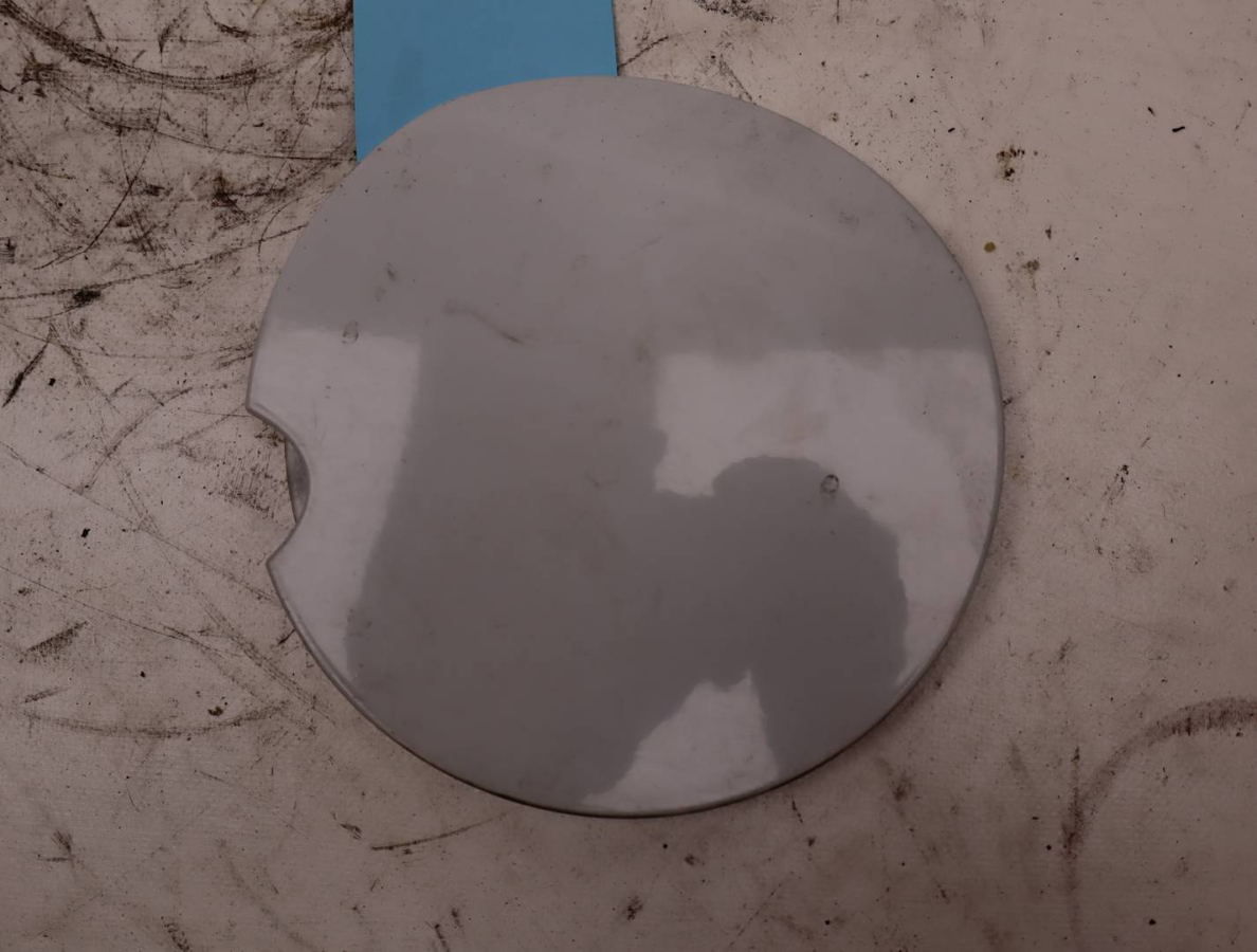 VOLET DE TRAPPE CARBURANT