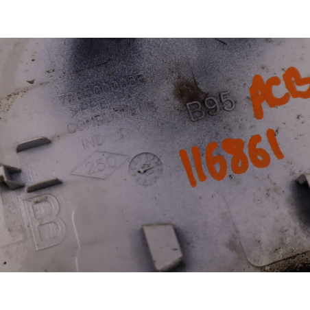 VOLET DE TRAPPE CARBURANT