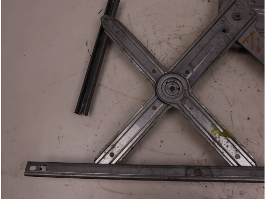 MECANISME+MOTEUR LEVE-GLACE AVG