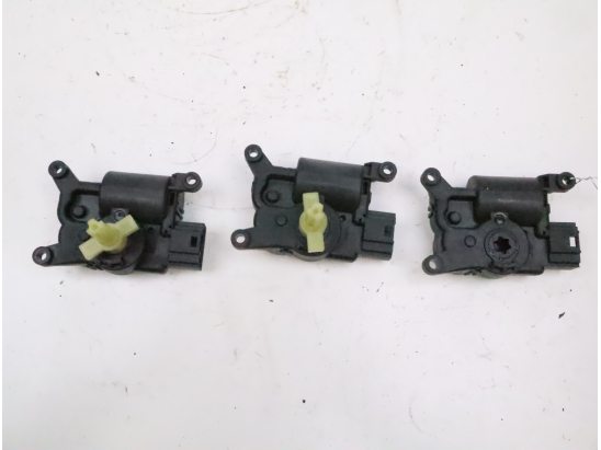 MOTEUR VOLET DE CHAUFFAGE