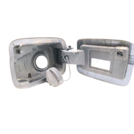 VOLET DE TRAPPE CARBURANT