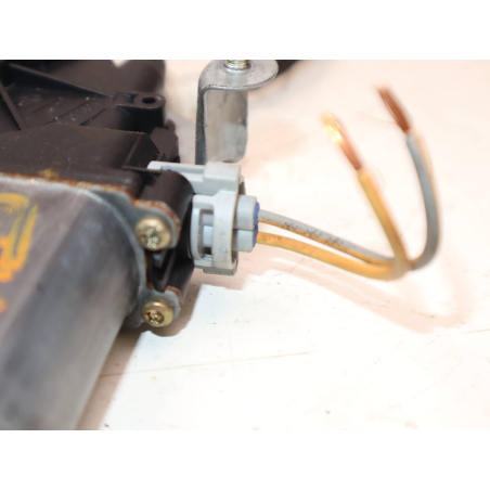 MECANISME+MOTEUR LEVE-GLACE AVD