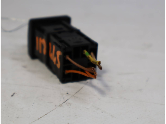 COMMANDE RETROVISSEUR EXT ELECTRIQUE