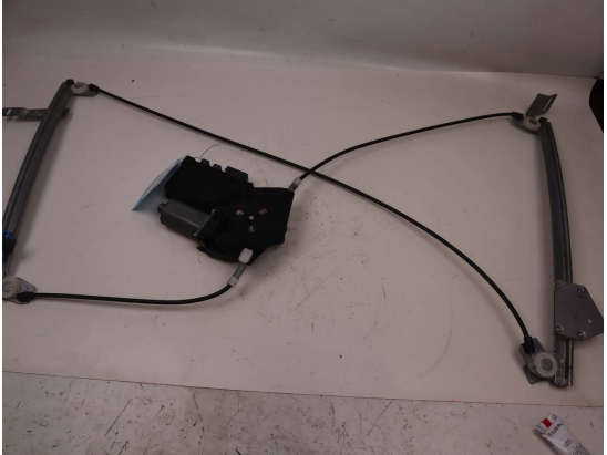 MECANISME+MOTEUR LEVE-GLACE AVD