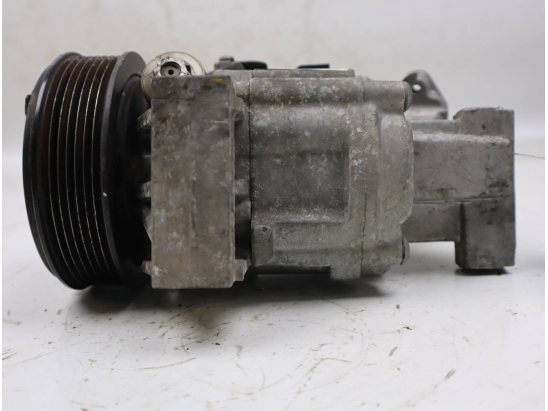 COMPRESSEUR AIR CONDITIONNE