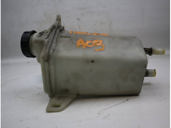 RESERVOIR POMPE DIRECTION