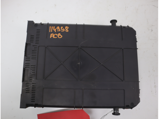 BSI (PLATINE FUSIBLE HABITACLE)