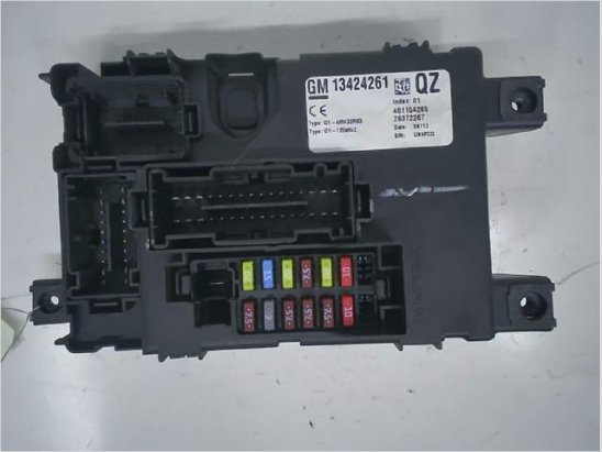 PLATINE FUSIBLE HABITACLE