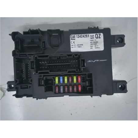 PLATINE FUSIBLE HABITACLE