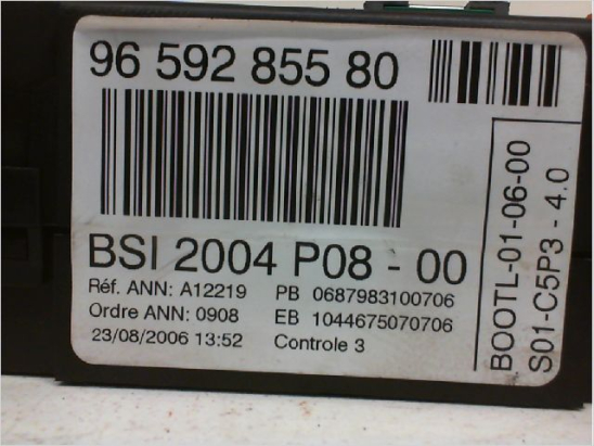 PLATINE FUSIBLE HABITACLE