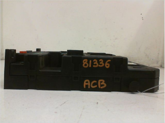 PLATINE FUSIBLE HABITACLE