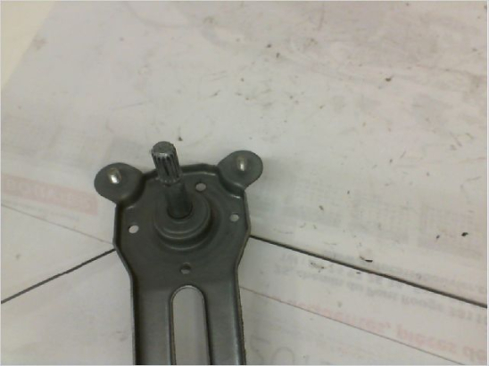 MECANISME LEVE-GLACE AVD