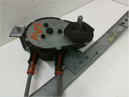 MECANISME LEVE-GLACE AVG