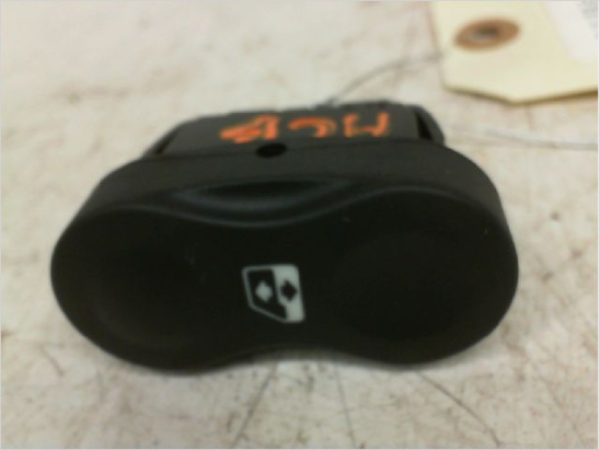 COMMANDE LEVE-GLACE PORTE AVG