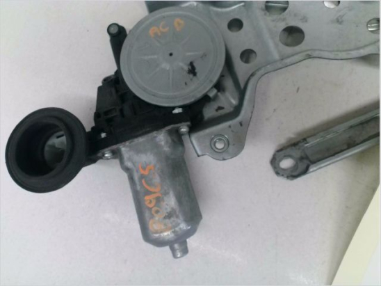 MECANISME+MOTEUR LEVE-GLACE AVG