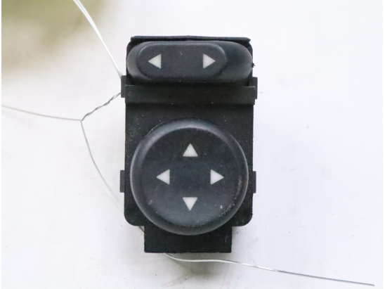 COMMANDE RETROVISSEUR EXT ELECTRIQUE