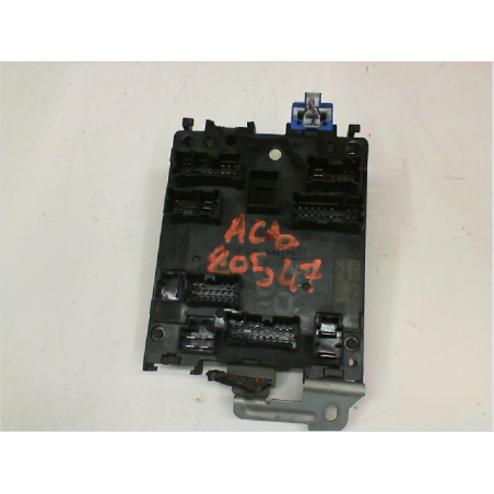 PLATINE FUSIBLE HABITACLE