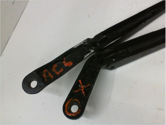 BRAS ESSUIE-GLACE AV