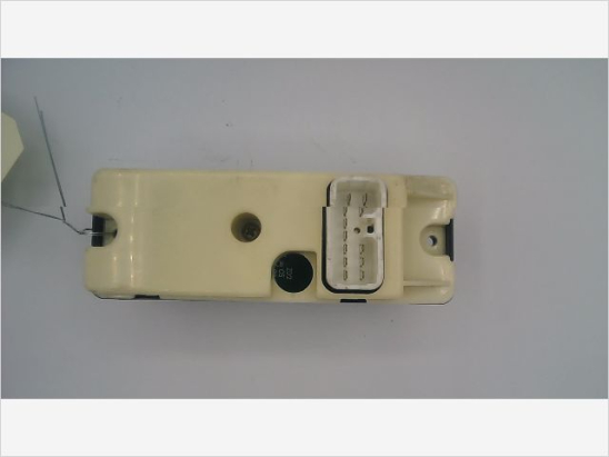 COMMANDE LEVE-GLACE PORTE AVD