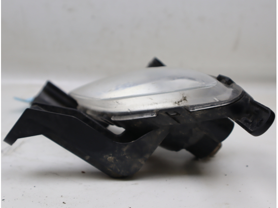 PHARE ANTIBROUILLARD AVD