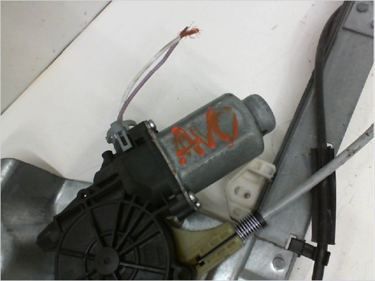 MECANISME+MOTEUR LEVE-GLACE AVD