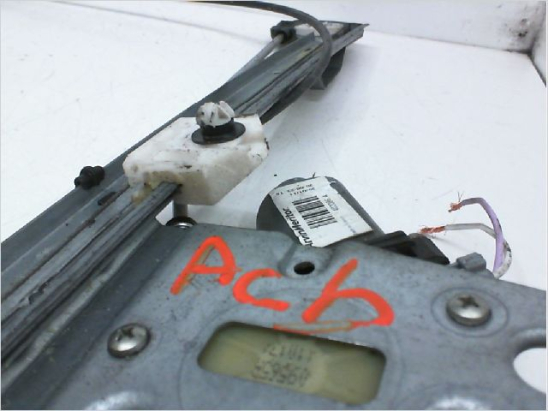 MECANISME+MOTEUR LEVE-GLACE AVD