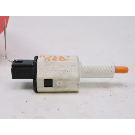 CONTACTEUR DE STOP SUR PEDALE 