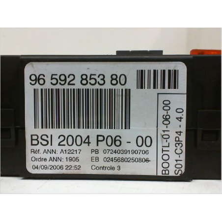 PLATINE FUSIBLE HABITACLE