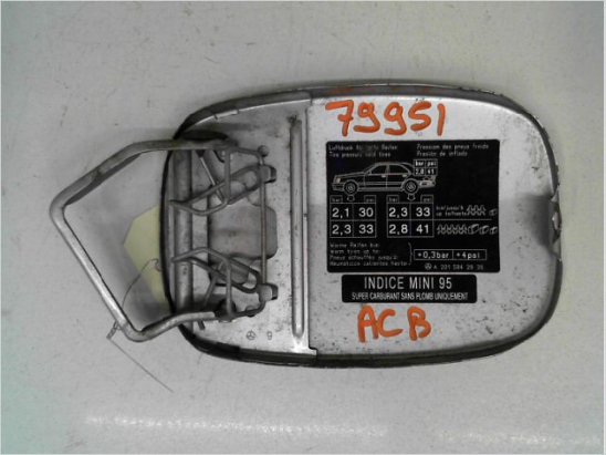 VOLET DE TRAPPE CARBURANT