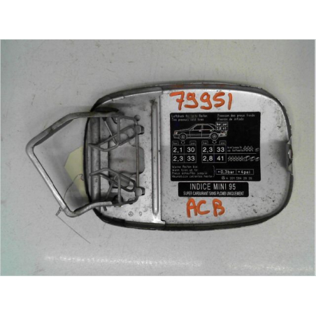 VOLET DE TRAPPE CARBURANT