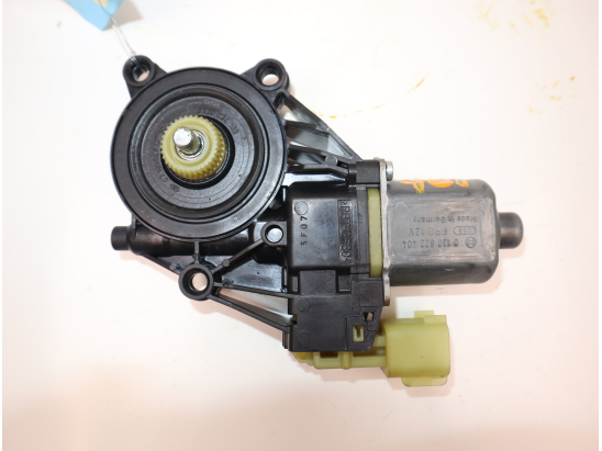 MOTEUR LEVE-VITRE AVG