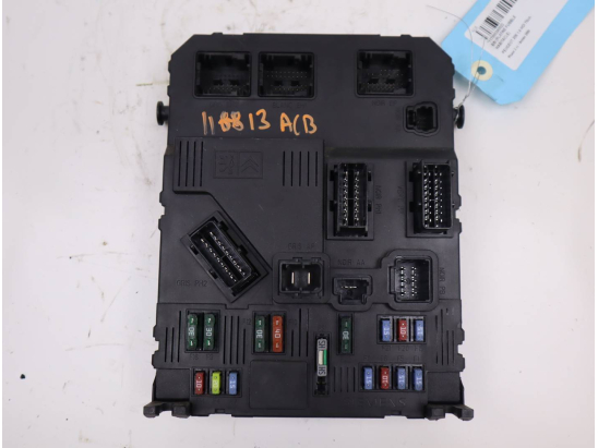 BSI (PLATINE FUSIBLE HABITACLE)