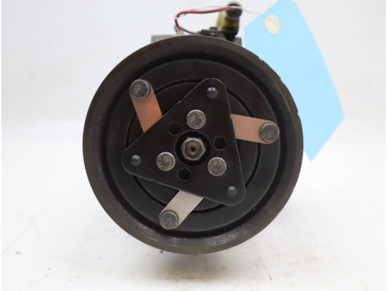 COMPRESSEUR AIR CONDITIONNE